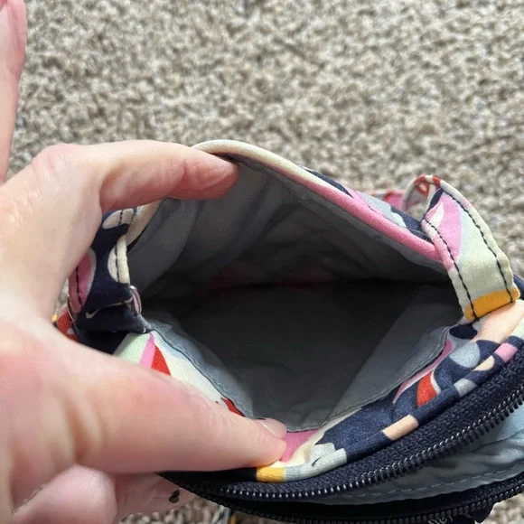 Vera Bradley Crossbody - Picture 6 of 8